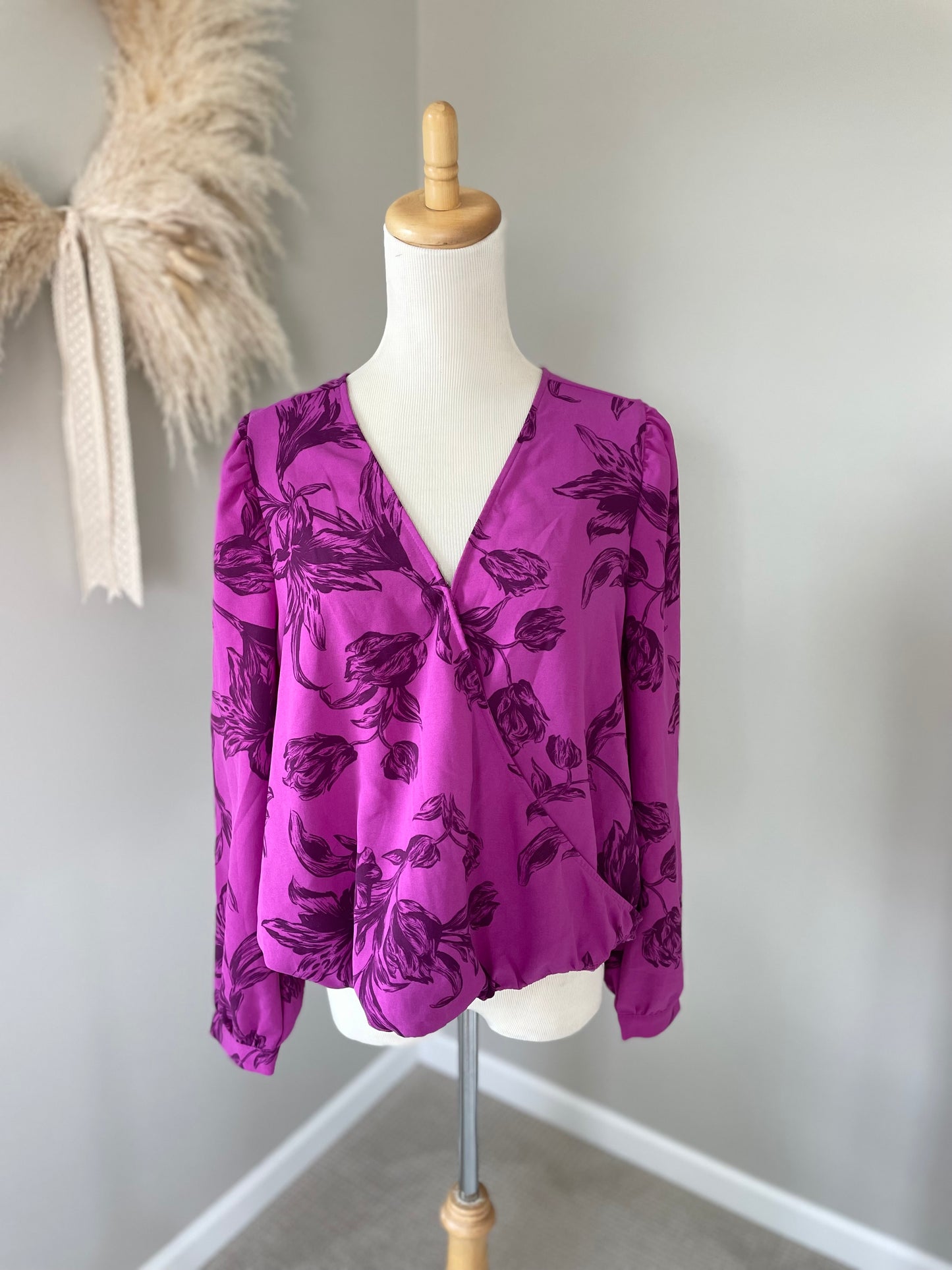 A New Day Tulip Wrap Blouse (M)