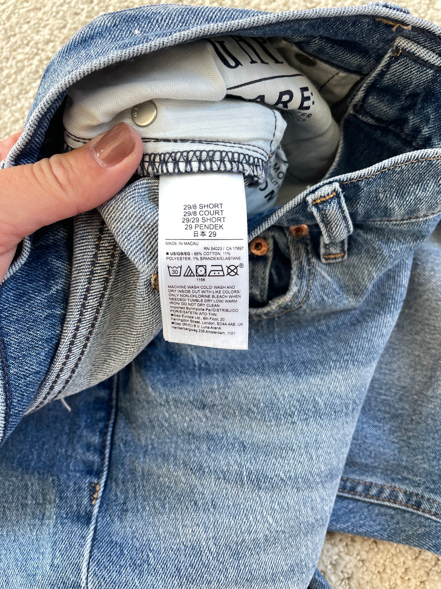 Gap 90s Straight High Rise Denim (8/29)