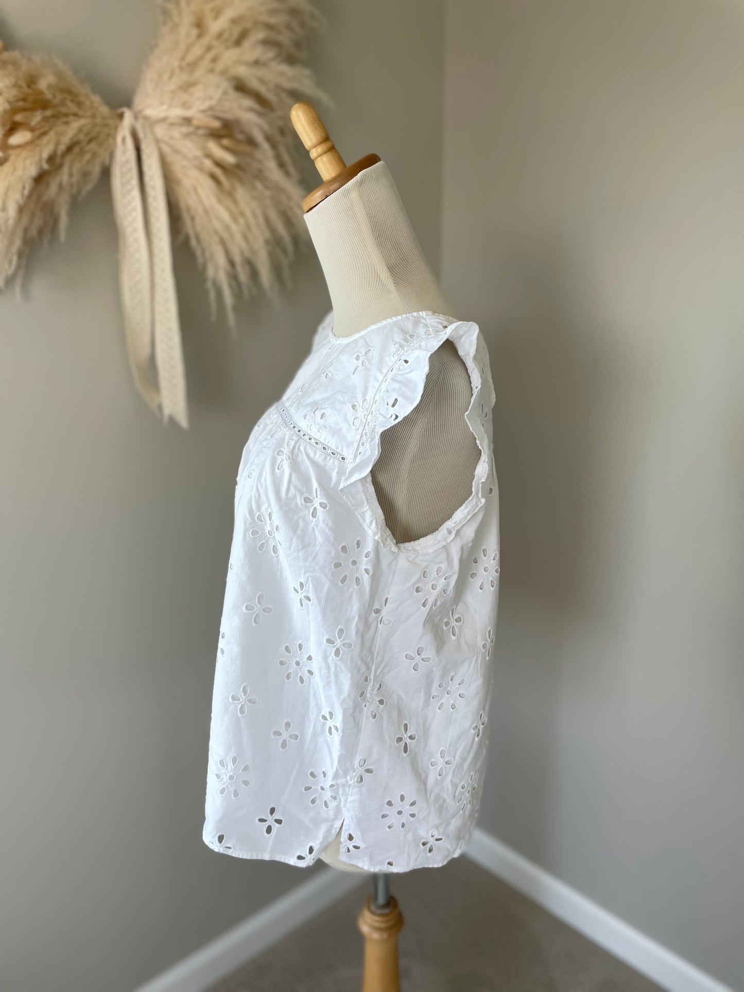 Loft Eyelet Top (S)