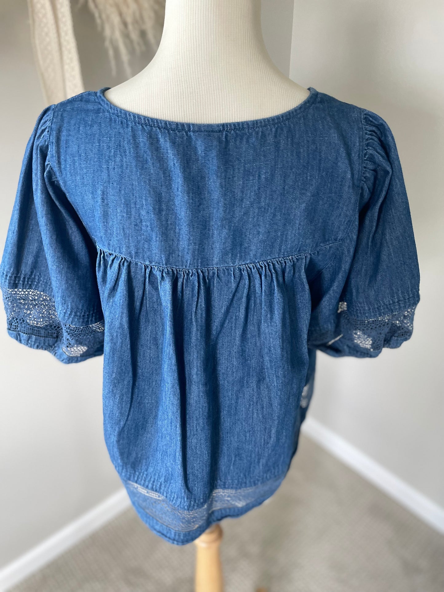 Old Navy Denim Top (M)