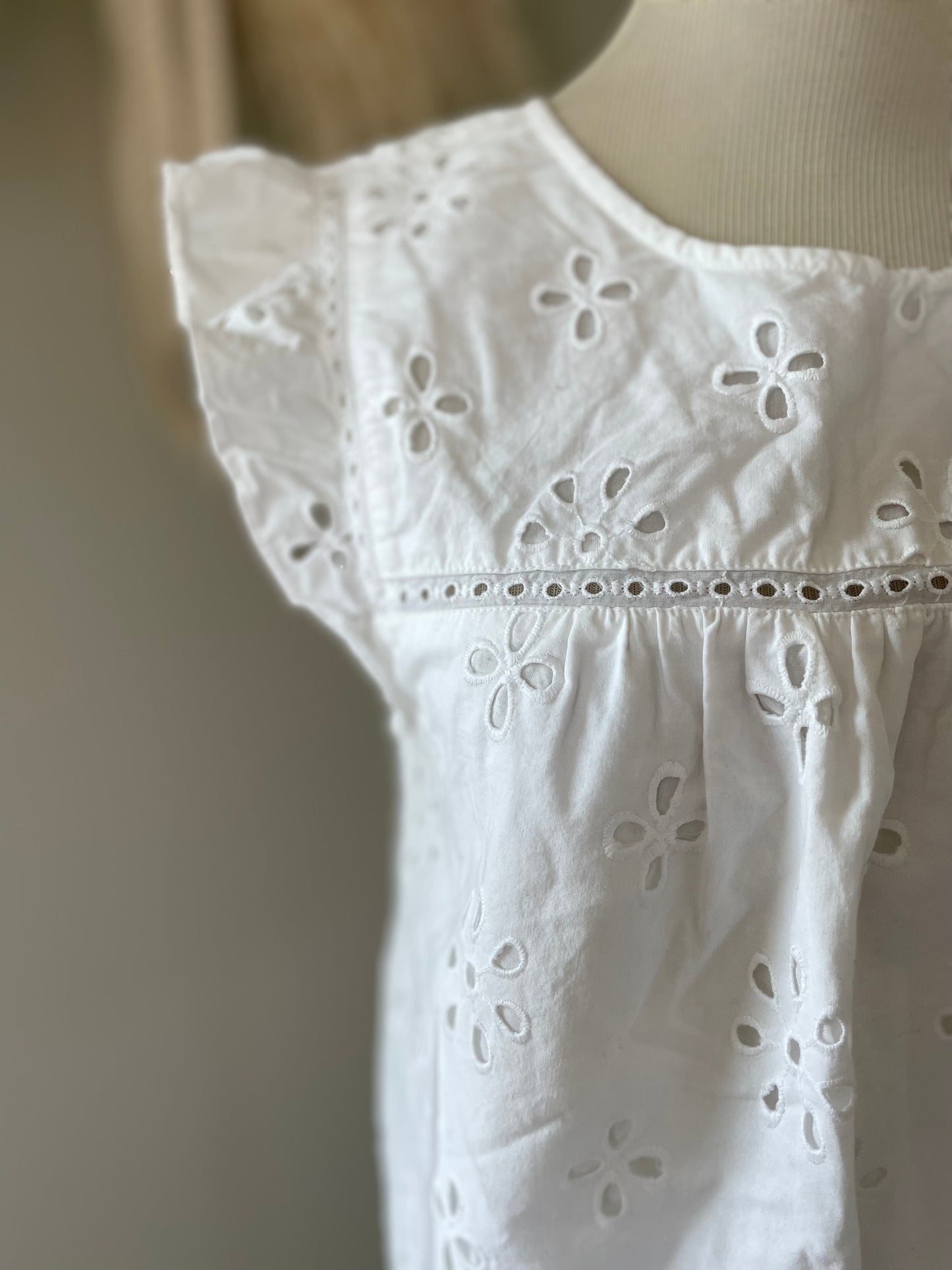 Loft Eyelet Top (S)