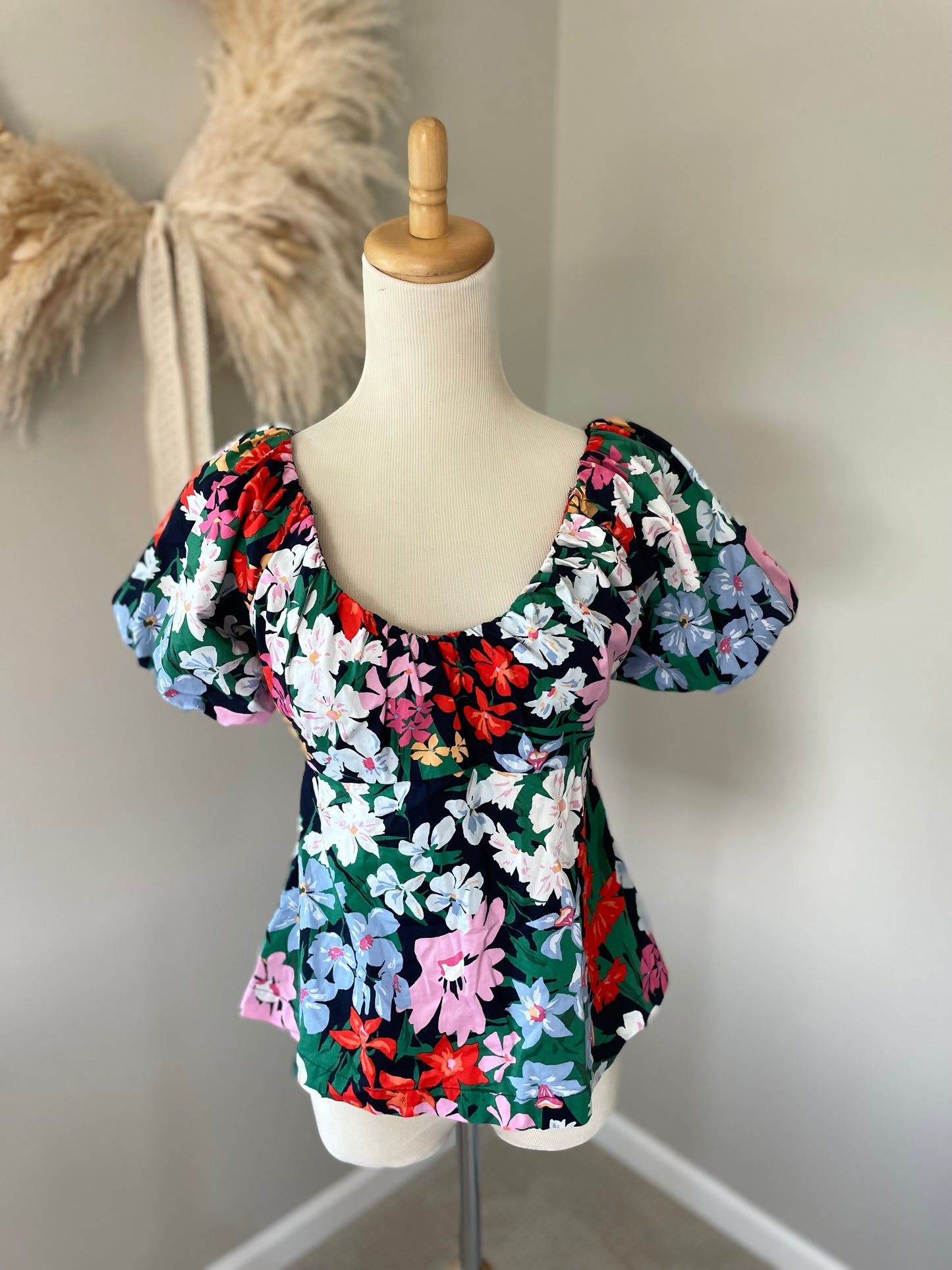 Old Navy Floral Sweetheart Top (S)