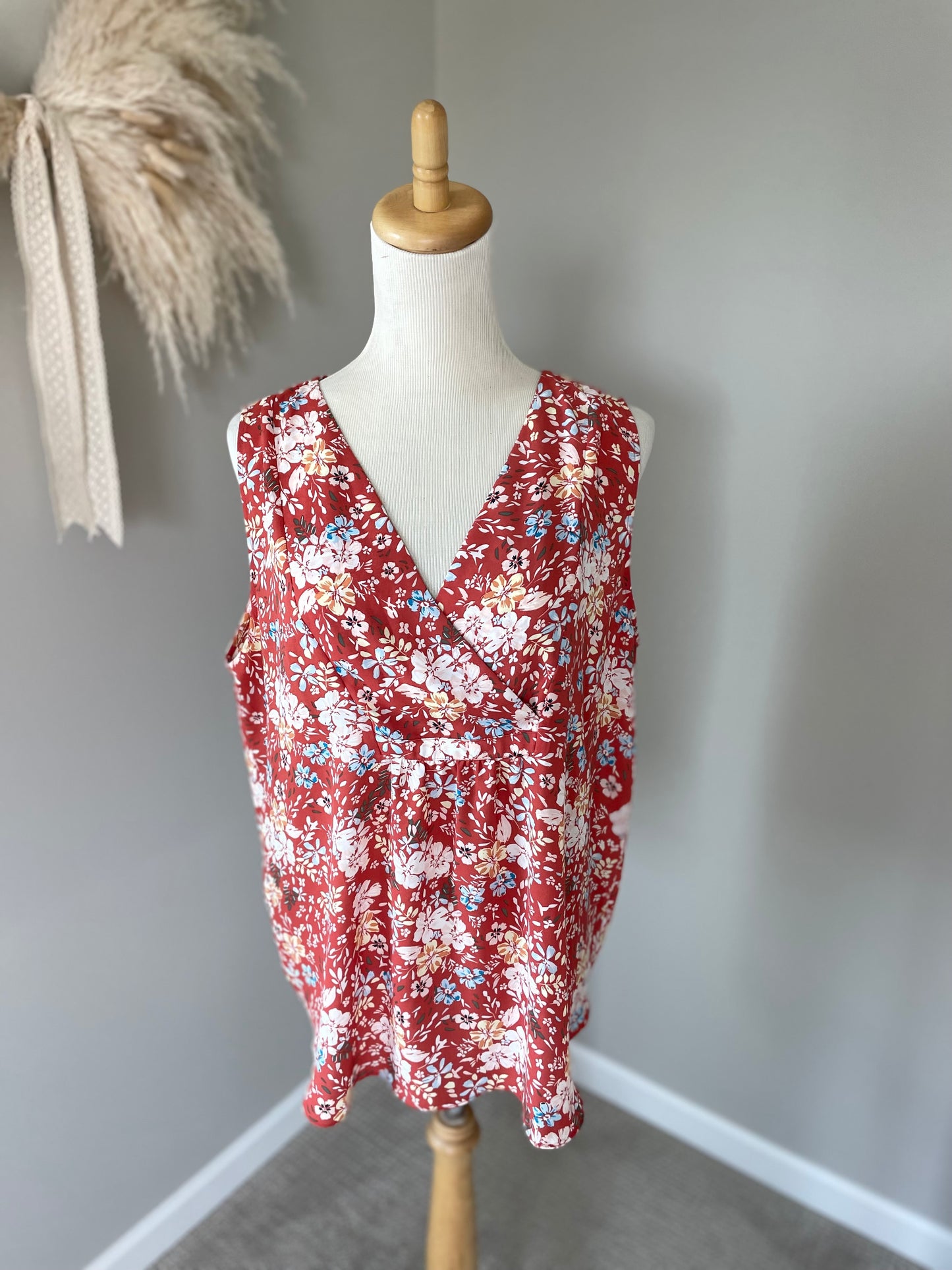 Loft Sleeveless Floral Blouse (XL)