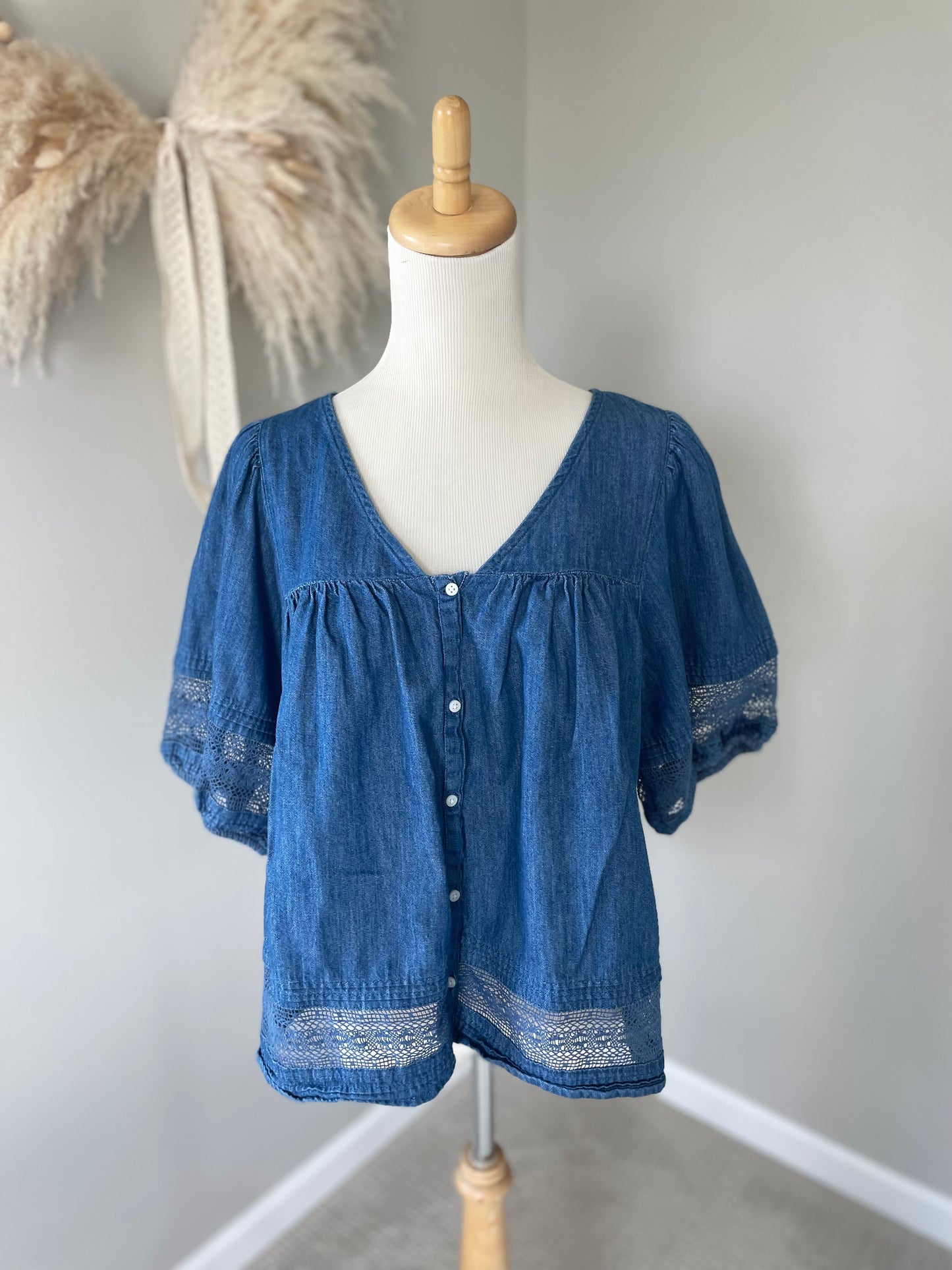 Old Navy Denim Top (M)