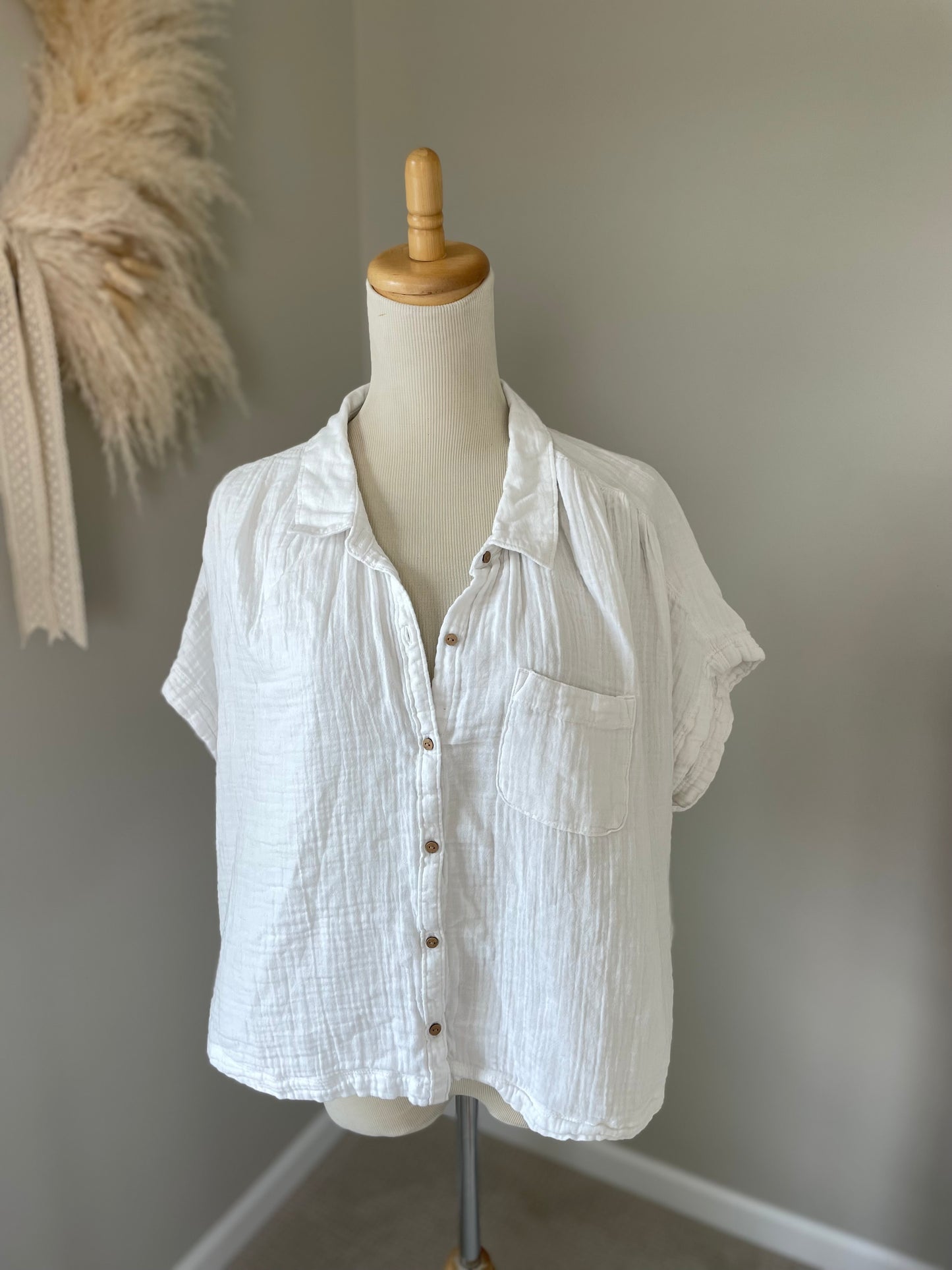 Old Navy Gauze Button Down (XL)